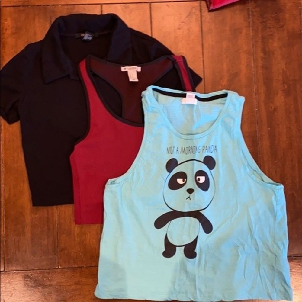 Forever21 Bundle Of 3 Tops - 2 Tank Tops + 1 T-Shirt | Size Small